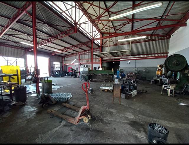 440M² MINI FACTORY TO LET IN KNIGHTS